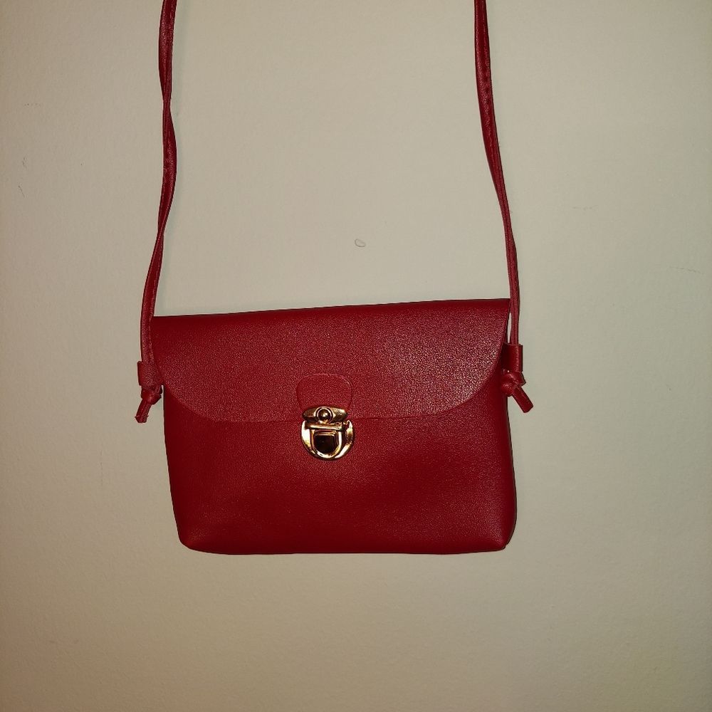 Buckled Mini Shoulder Pouch - Picture 4 of 9